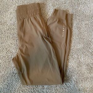 Balance Athletica Swift Cargo Pants - Medium